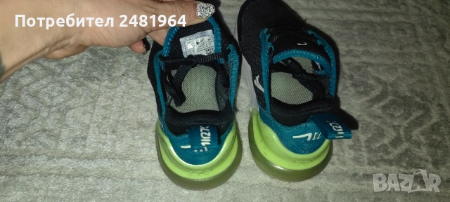 маратони на nike 28размер, снимка 2 - Детски маратонки - 53087659