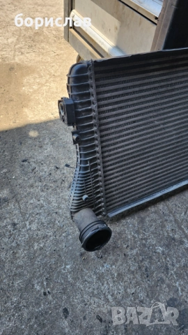 Интеркулер за Фолксваген голф 5 , снимка 2 - Части - 51684692