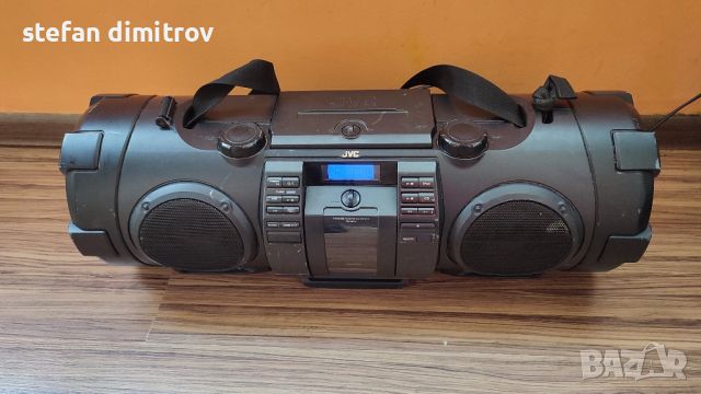 JVC Boomblaster RV NB52 с радио + CD + USB + докинг станция за iPod

, снимка 6 - Аудиосистеми - 45582669