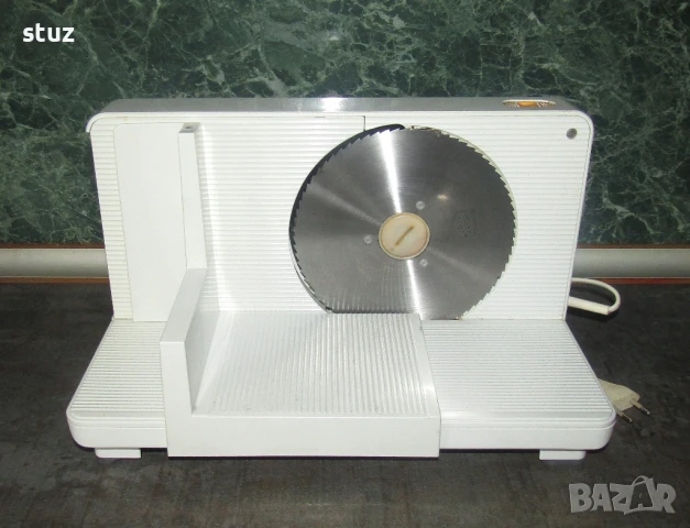 Електрическа машина за рязане на колбаси Progress, снимка 1