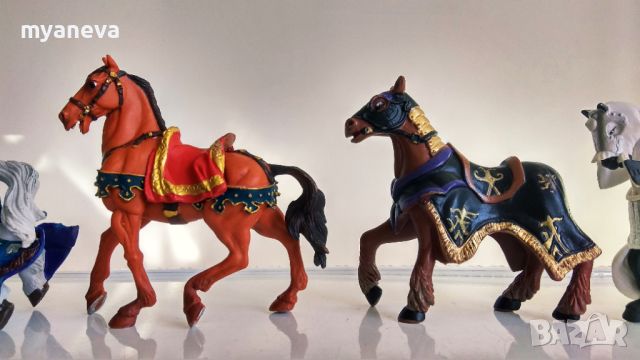 Екшън фигури , коне на рицари с богата орнаментика .  , снимка 3 - Фигурки - 45544434