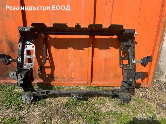 AUDi Q7 4m  радиатор съпорт 4M0805594, снимка 2 - Части - 53831439