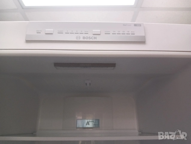 Иноксов комбиниран хладилник с фризер Бош Bosch Total No Frost A+++ 2 години гаранция!, снимка 4 - Хладилници - 53868053