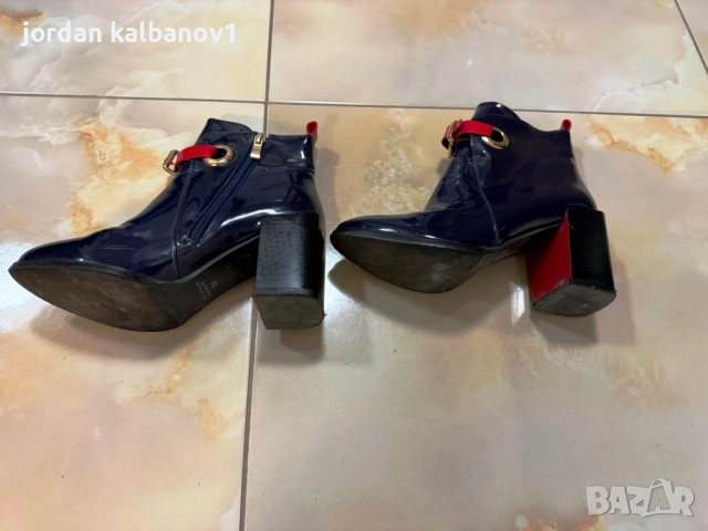 Подарявам - дамски тъмно сини лачени боти Елиза Eliza номер - 36 стелка - 23см. ток - 7см., снимка 3 - Дамски боти - 53806249