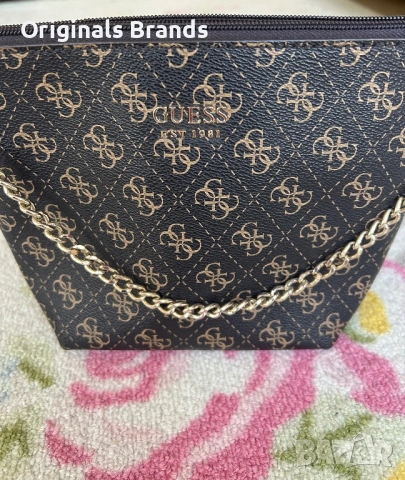 ❤️Оригинална чанта на GUESS!❤️, снимка 4 - Чанти - 54147809