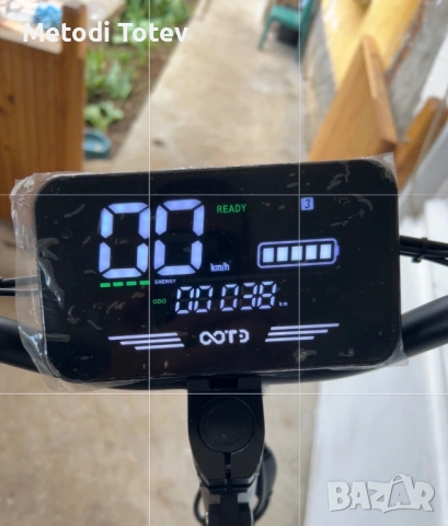 Електрическа тротинетка OOTD T10, снимка 5 - Скейтборд, ховърборд, уейвборд - 54281587