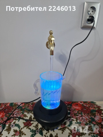 Интересна нощна лампа-чешмичка