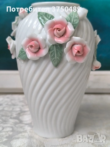 Ваза с декорация рози, снимка 2 - Вази - 53669299