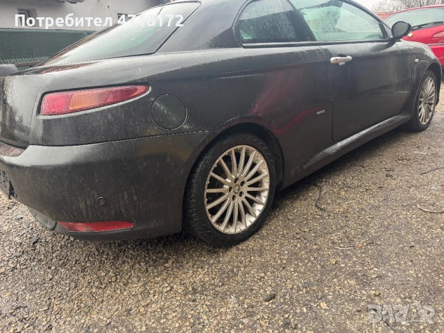 Alfa Romeo GT 1,9 jtdm 150 НА ЧАСТИ, снимка 4 - Автомобили и джипове - 53213960