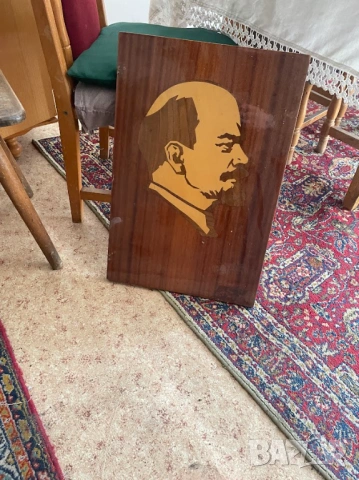 Масивно пано Ленин интарзия