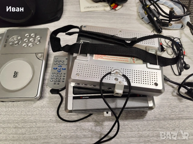 DVD за автомобил Venturer PVS 1961, 7" екран, 2 монитора с 1 кабел и чанта, снимка 8 - Аксесоари и консумативи - 53750201