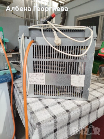 Хладилник COLEMAN 12/220V- GAZ , снимка 8 - Хладилни чанти - 53699748