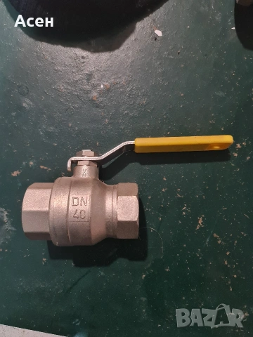 Водопроводен кран 1"1/2, снимка 2 - Други инструменти - 54109564