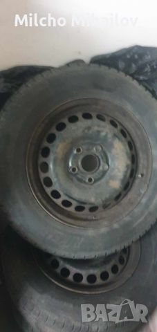Продавам 4 бр.гуми с железни джанти свалени от Ауди , снимка 1 - Гуми и джанти - 45697877