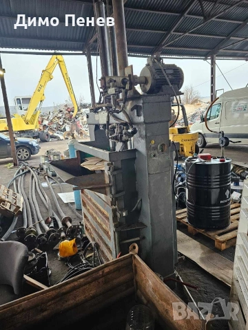 Хидравлична преса/ балирка за отпадъци - рециклирана, работеща, снимка 2 - Хидравлични и пневматични чукове - 54019231