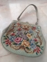 Бродирана чанта., снимка 1