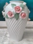 Ваза с декорация рози, снимка 2