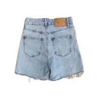 Дамски дънкови къси панталони H&M | 34 EUR, снимка 2 - Къси панталони и бермуди - 45395352