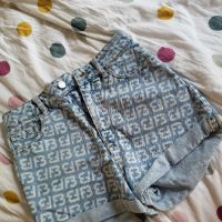 Дамски къси панталонки, снимка 1 - Къси панталони и бермуди - 45268359