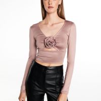 Ултра модна блузка с акцент цвете, снимка 2 - Блузи с дълъг ръкав и пуловери - 45208739
