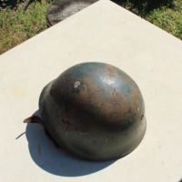 Войнишка каска, снимка 1 - Антикварни и старинни предмети - 45311823
