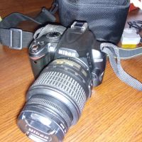 фотоапарат Nikon D3000, снимка 1 - Фотоапарати - 45315944