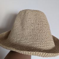 Лятна дамска шапка Oysho , снимка 4 - Други - 45457844
