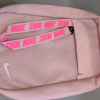 Nike 30/23см.Дамски спортни чанти за през рамо.Нови.Оригинал, снимка 3 - Чанти - 45496064
