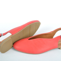 СЕЗОН'24! Леки и удобни дамски сандали от естествена кожа - Два цвята, снимка 9 - Сандали - 44938457