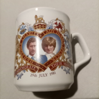 Рядка находка Кралска сватбена чаша на Чарлз и принцесата на Уелс лейди Даяна Спенсър 29 юли 1981г., снимка 5 - Колекции - 45040976