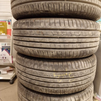 Оригинални гуми с джанти за Тойота Рав4, снимка 1 - Гуми и джанти - 44936875