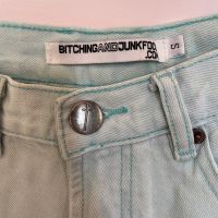 Къси панталонки Bitching and junkfood, снимка 2 - Къси панталони и бермуди - 45101687