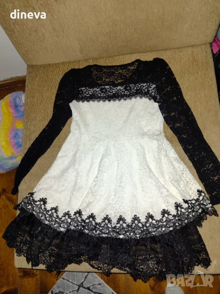 Дантелена рокля, леко разкроена, снимка 1