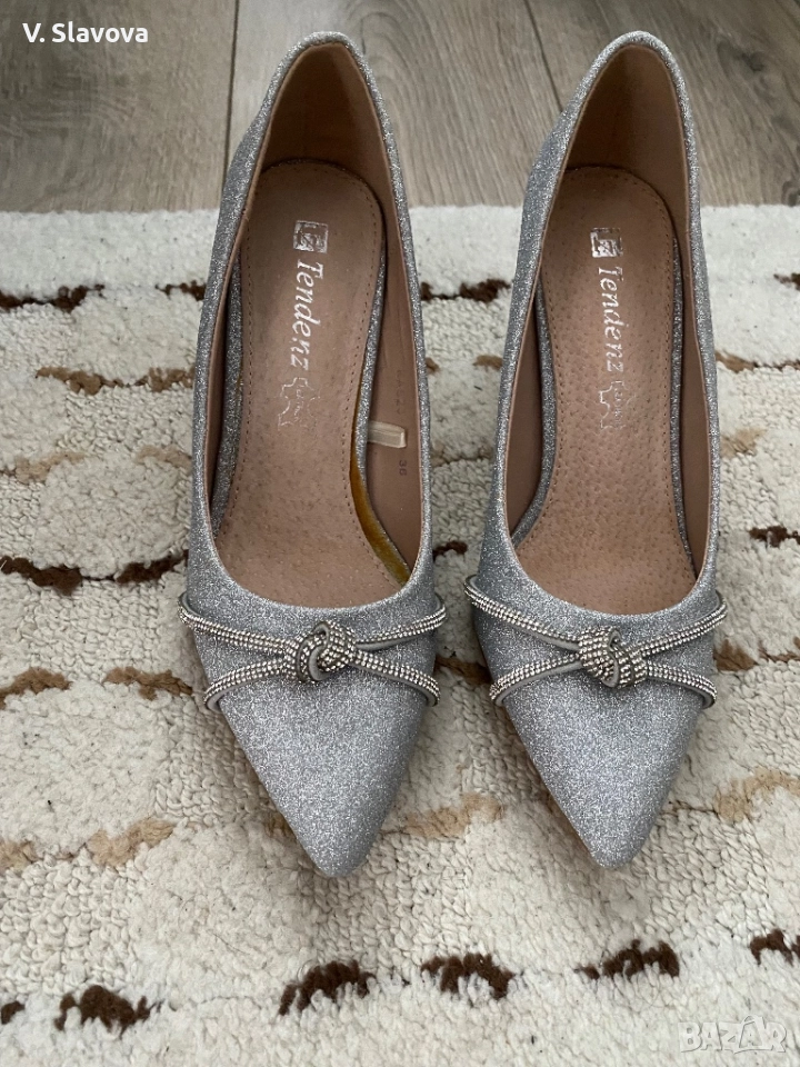 Обувки с ток, снимка 1