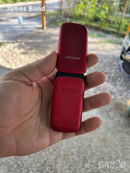 Samsung с капаче Червен , снимка 1