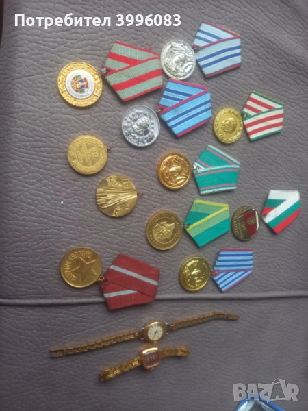 Значки, снимка 1