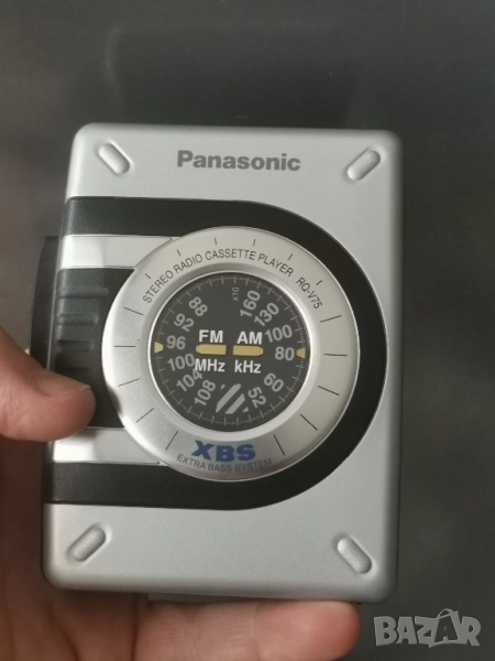 Музикален касетен плеър (WALKMEN) с AM/FM радио Panasonic RQ-V75, снимка 1