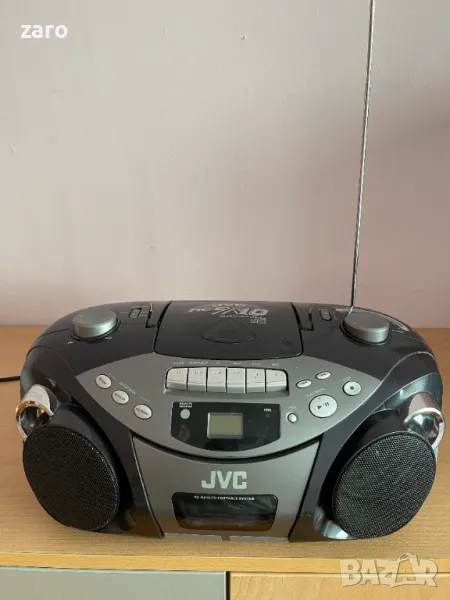 Радиокасетофон с cd JVC, снимка 1