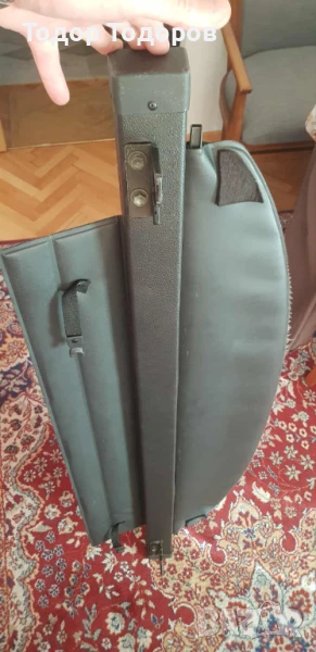 щора за багажник на toyota avensis омби 09.99-03.2003г. , снимка 1