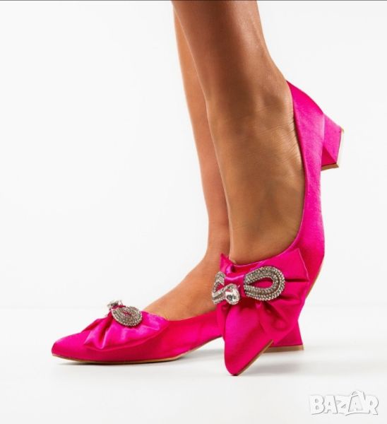 Сатенени обувки цвят фуксия, снимка 1