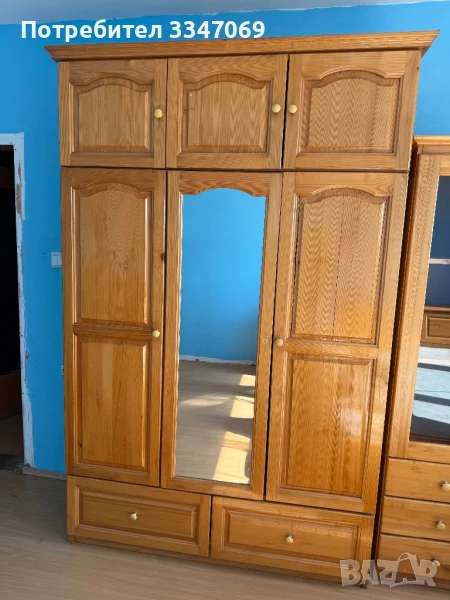 Трикрилен гардероб + секция, снимка 1