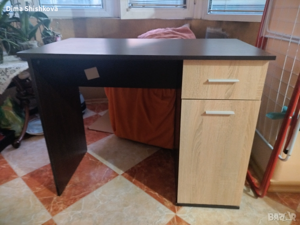 Бюро , снимка 1