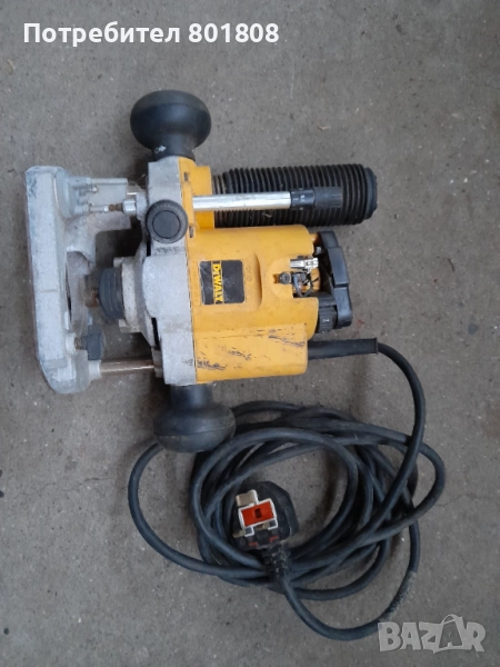 Оберфреза Dewalt , снимка 1