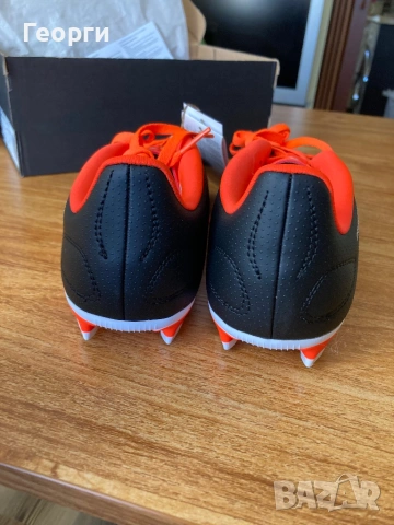 Оригинални калеври Adidas, снимка 8 - Детски маратонки - 53372639