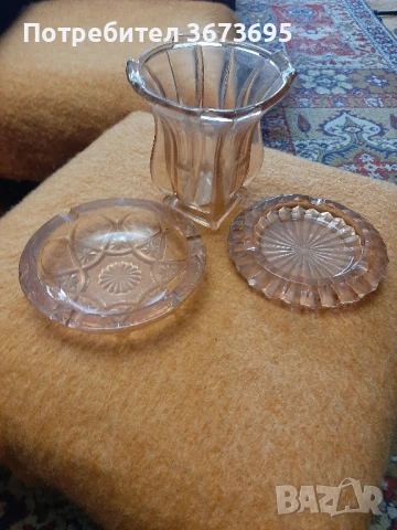 ВАЗИ И ПЕПЕЛНИЦИ ОТ ДЕБЕЛО ЦВЕТНО СТЪКЛО 