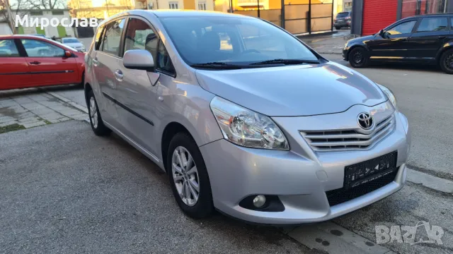 Toyota verso 1.6 Газ.инж. като нова, снимка 8 - Автомобили и джипове - 48590843