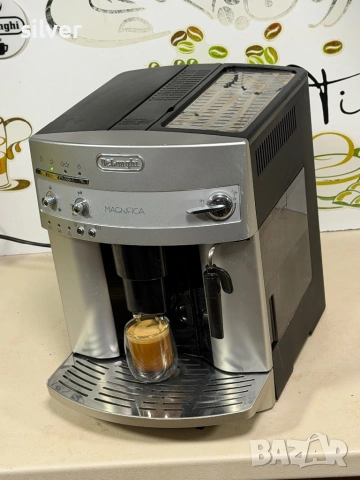 Кафемашина кафе автомат delonghi magnifica с гаранция, снимка 4 - Кафемашини - 53753082