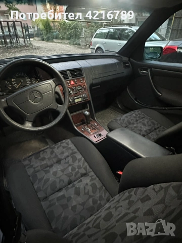 Mercedes-Benz C 180 Газ-Бензин, снимка 8 - Автомобили и джипове - 53991509