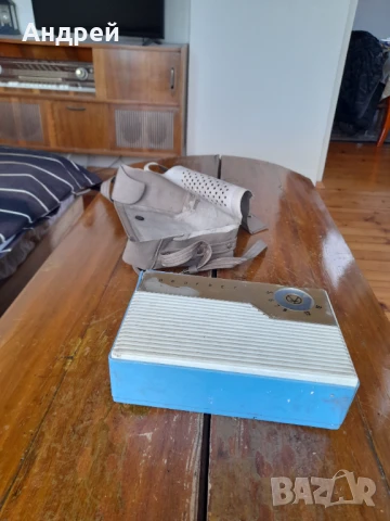 Старо радио,радиоприемник Прогрес, снимка 2 - Антикварни и старинни предмети - 50566531