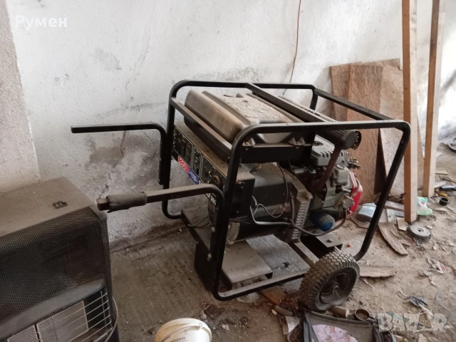 Бензинов Генератор За Ток, снимка 2 - Генератори - 53921789